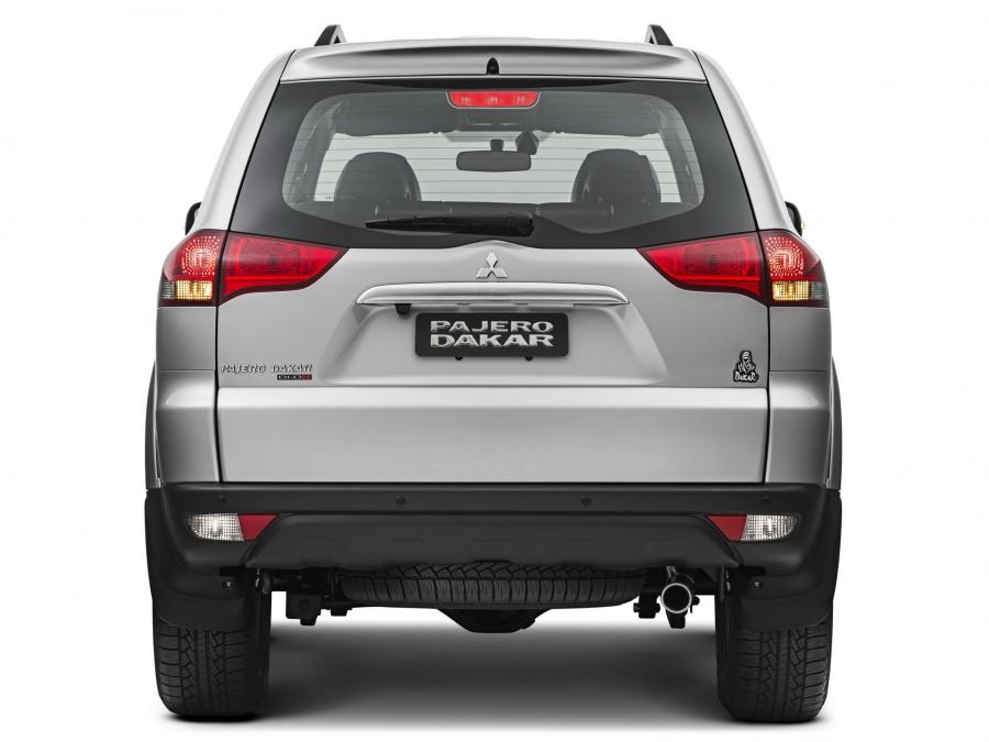  Mitsubishi Pajero Dakar 2014 года  (фото 4 из 18)
